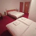 Otel Maerkischer Hof Berlin