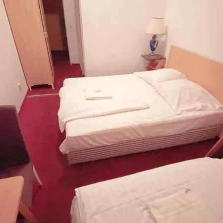 Maerkischer Hof Hotel Berlin