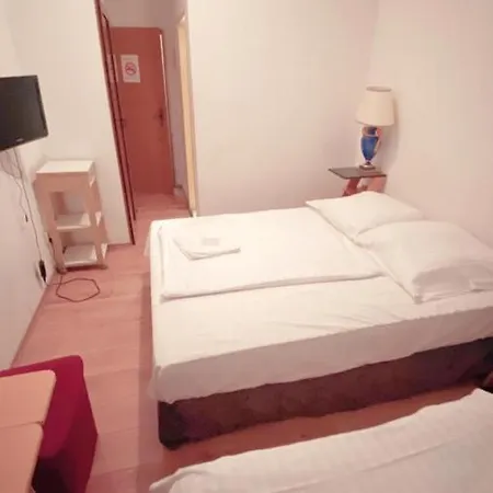 Maerkischer Hof برلين