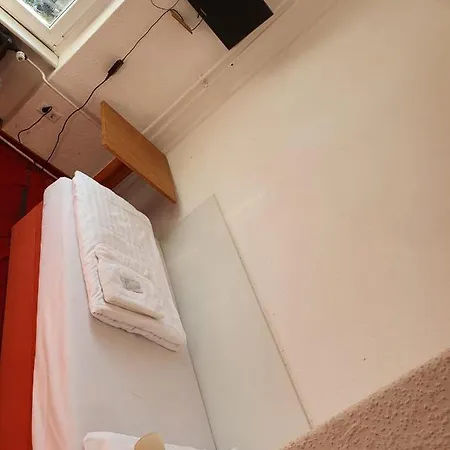 Maerkischer Hof 2*
