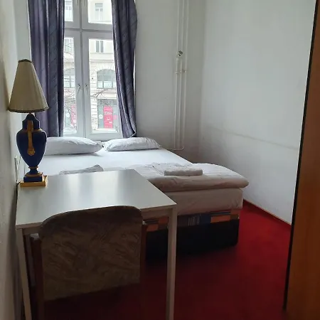 Maerkischer Hof Szálloda 2*