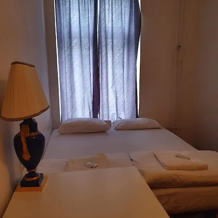 Maerkischer Hof Szálloda